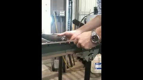 How to install a Hytrol roller