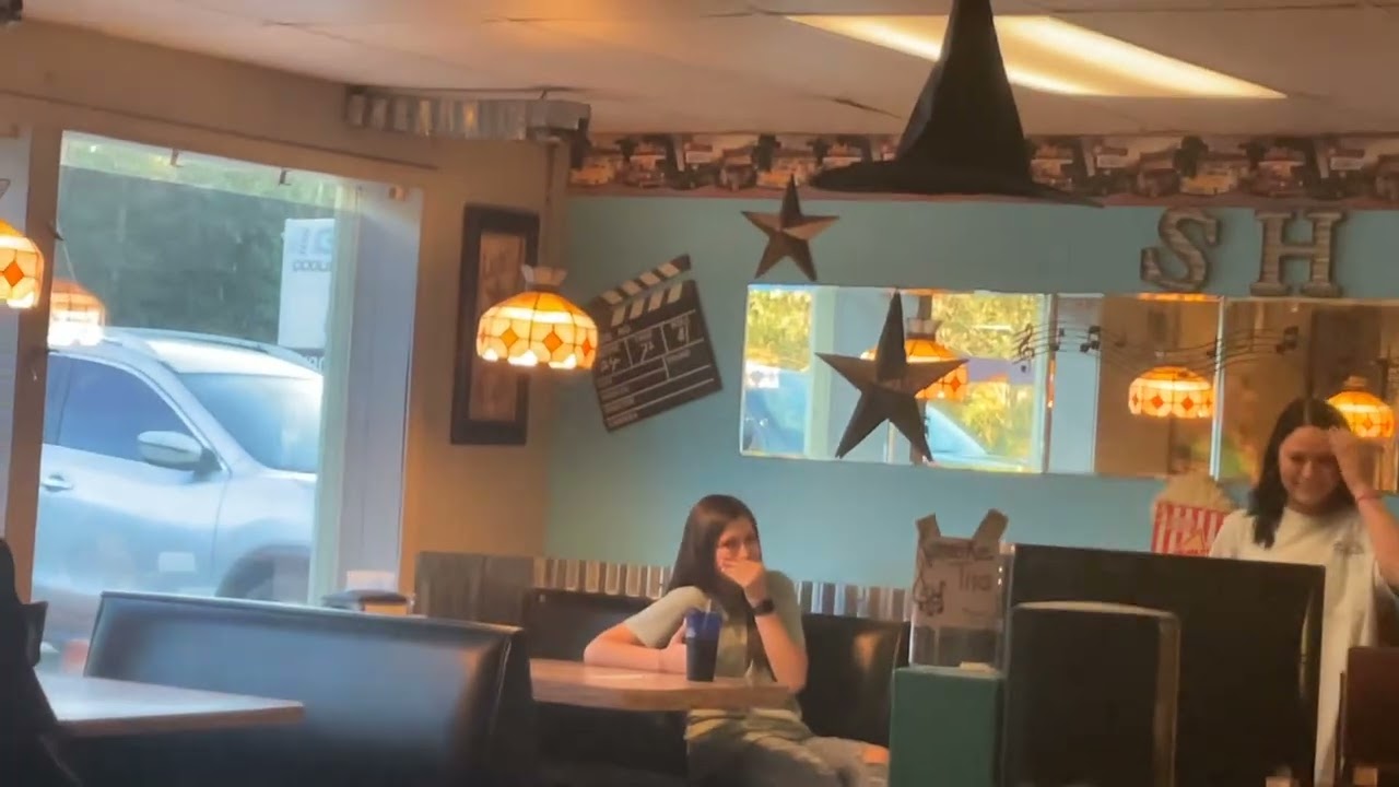 KARAOKE!!!! Friday nights at smoky hollow AL