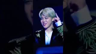 jimin🐤🐤https://media.tenor.com/cxS9KTSSN6AAAAAM/meowwah.gif