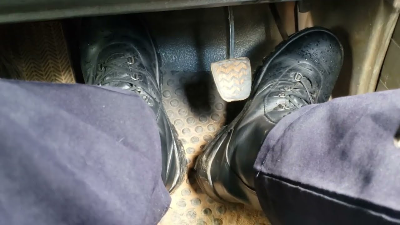 2 способа, как балансировать на подъеме в гору с помощью ручного управления, не останавливаясь