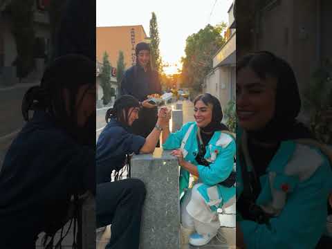 با دوقلو ها مچ انداختمم ببين چقدر قويممم