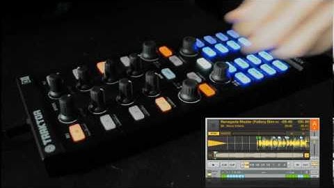 Native Instruments Kontrol X1 Tutorial 4: Juggle Sample | UniqueSquared.com
