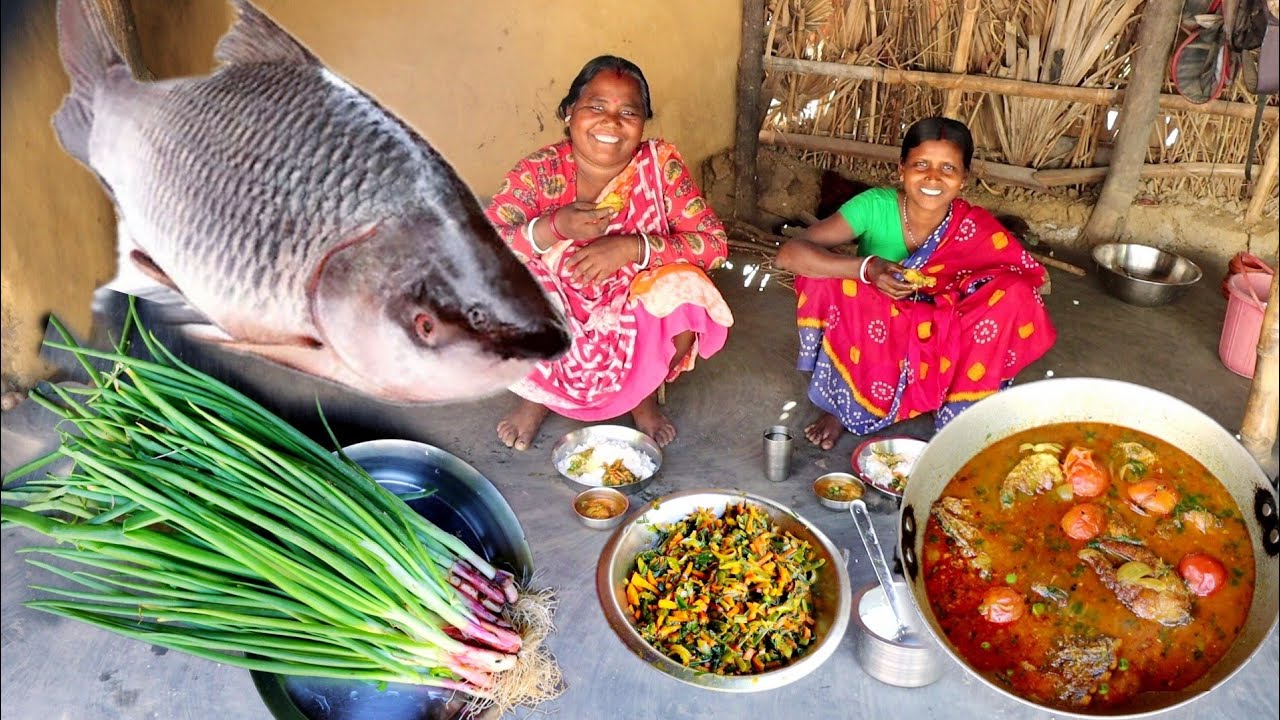 ROHU FISH masala curry and onion leaves recipe cooking&eating by santali tribe women|village cooking