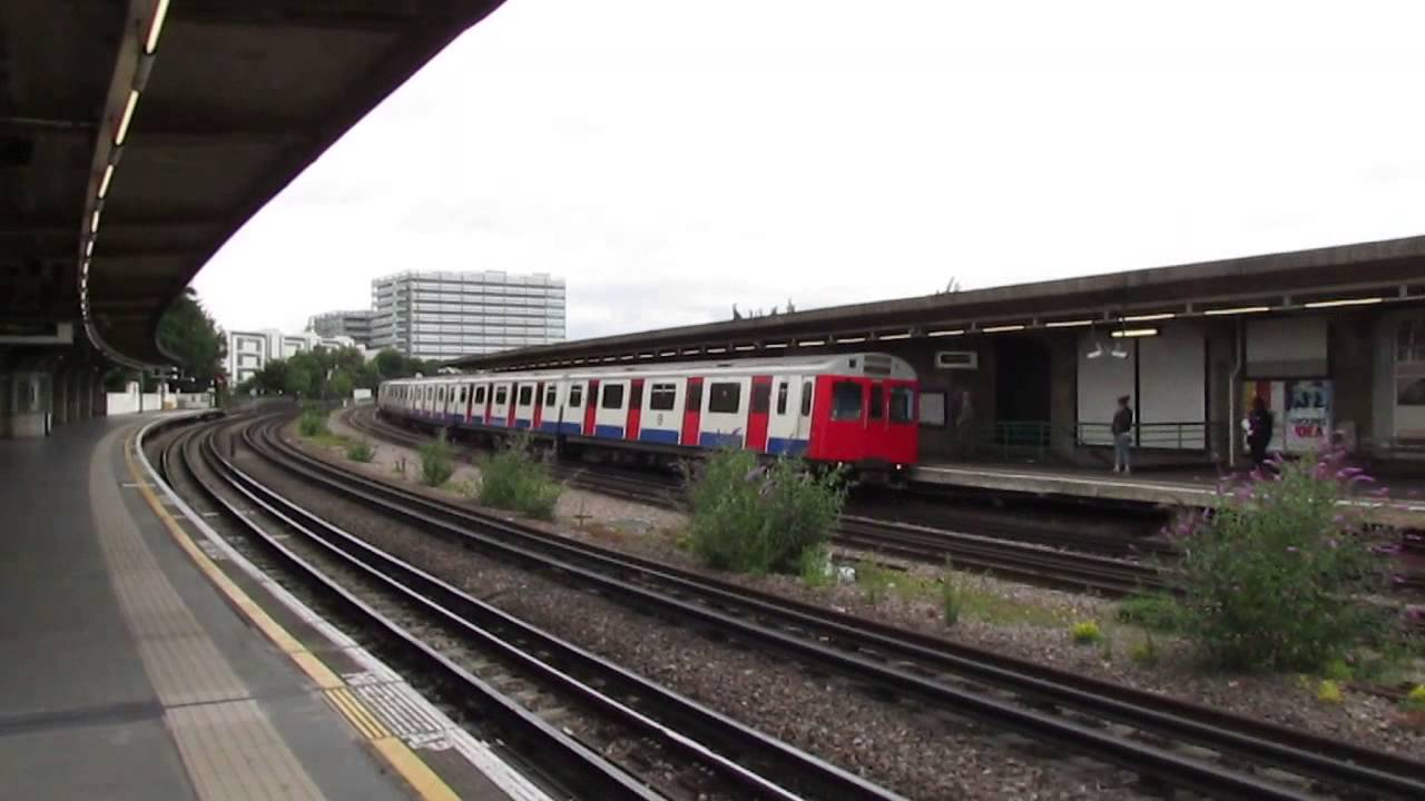 (HD) Trains @ Chiswick Park - District + Piccadilly Lines 28/07/15 ...