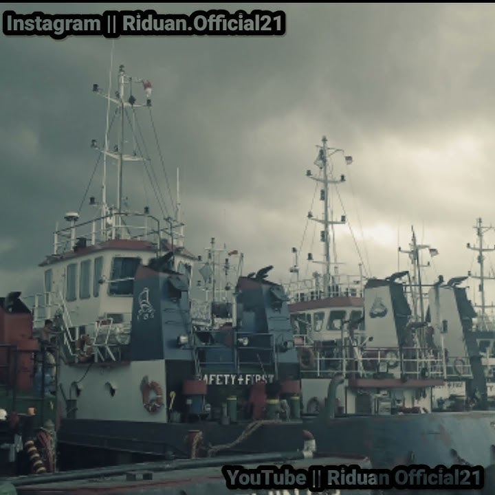 Story WA Gaun Merah 30 Detik Status Wa Keren Kekinian