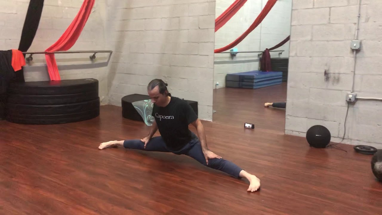 Middle split training - YouTube