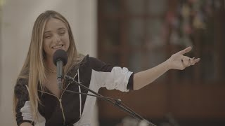 Video thumbnail of "ANA Mena en ''Música para mis oídos''"