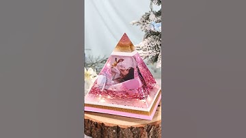 Resin Pyramid #resinart #handmadehealing #uvresincraft #art