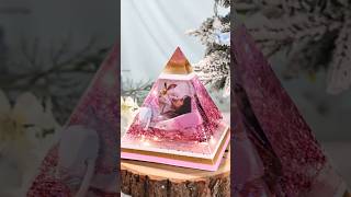 Resin Pyramid #resinart #handmadehealing #uvresincraft #art