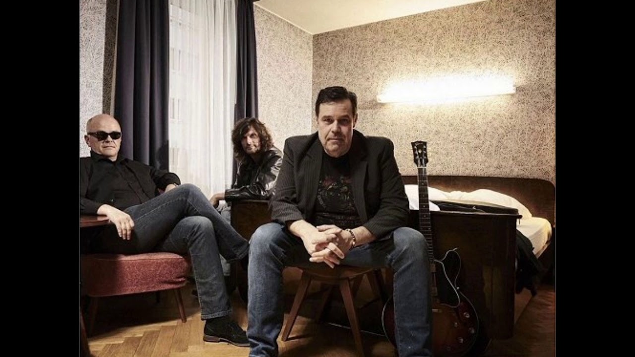 Guarda Andreas Diehlmann Band - Gonna Raise Hell su YouTube Guarda Andreas Diehlmann Band - Gonna Raise Hell su YouTube