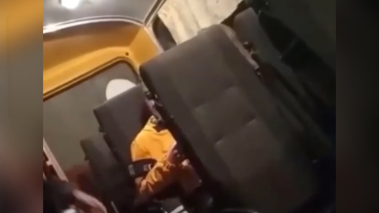 Водитель школьного автобуса потерял сознание