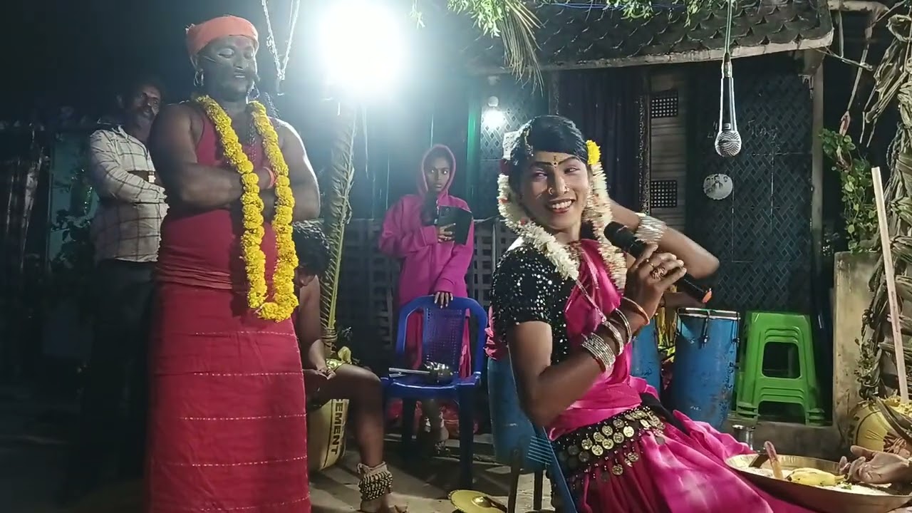 ధరణి దేవికి వేరుక చెపుతున్న వేరుకుల సేడి 😍