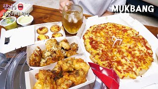Real Mukbang :) Roasted Garlic Chicken &  Peperoni Pizza ★ ft. Mini Egg Tart, Beer