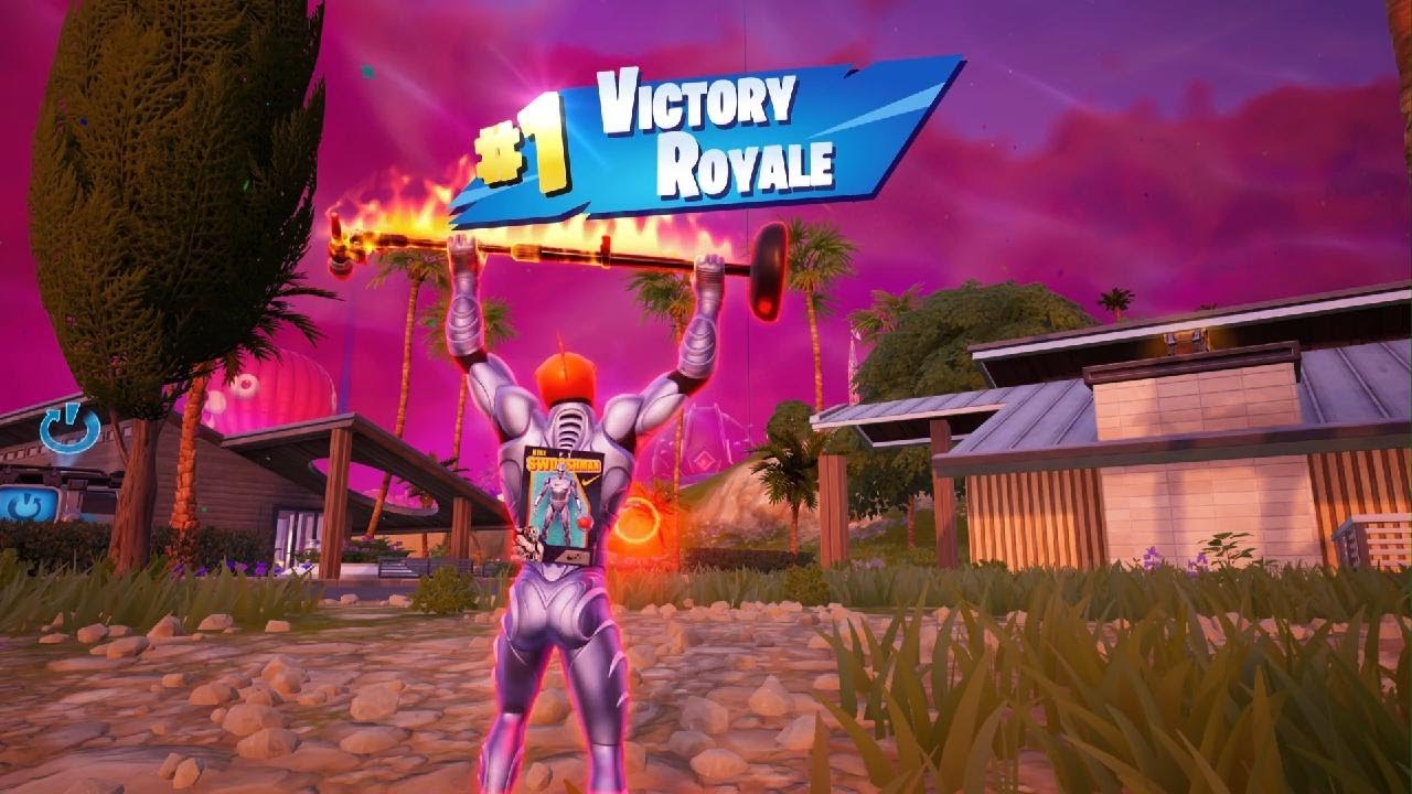 *NEW* HELMET OFF REACTIVITY ON SWOOSHMAN SKIN IN FORTNITE PS5 + A VICTORY ROYALE WIN!