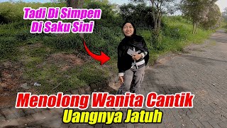 Helping a Beautiful Woman Whose Money Fell on the Road