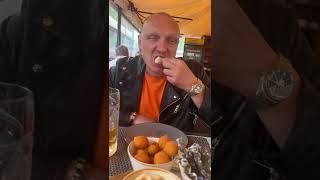 Закуски к пиву в пиццерии Папаша Беппе. Объелись))