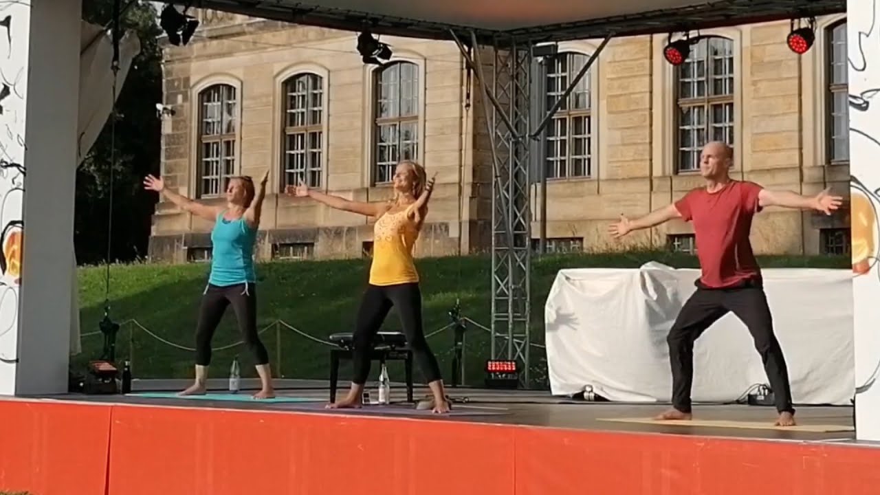 Naam Yoga mit Pia Müller ☀️ Magnet ☀️ Palais Sommer Dresden