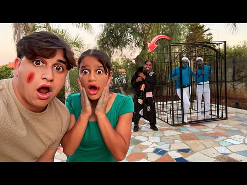 رحنا انا وميدو وجنى لحديقة السنافرالمحظور هاجمنا شرشبيل الشرير مخيف 