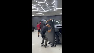 MOM Get The Camera! Metroplex Customs In Dallas Is Spinning Again! #asmr #satisfying #wraps #gmc