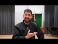 Evan Hughes ist Il Mostro in "Venere e Adone"