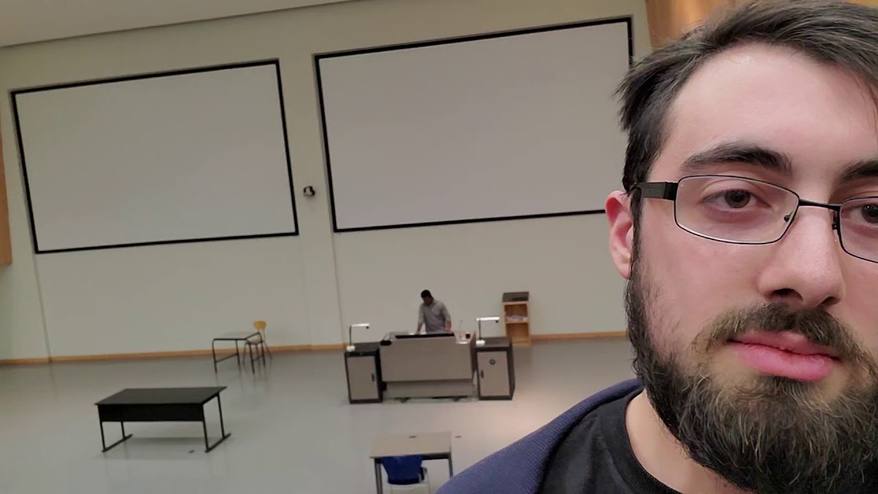 Arnold Schwarzenegger sings Thunderstruck by AC/DC - YouTube