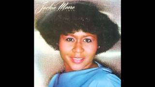 Video-Miniaturansicht von „JACKIE MOORE-it ain't who you know“