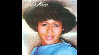 Vignette de la vidéo "JACKIE MOORE-it ain't who you know"