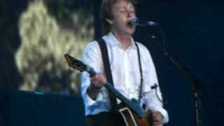 Paul McCartney - A Day in the Life/Give Peace A Chance