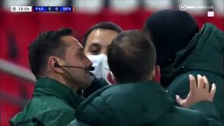 Ldc Demba Ba Sen Prend A Larbitre Pour Ses Propos Raciste Envers Un Membre Du Staff De Istambul.