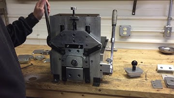 Manual downspout elbow machine