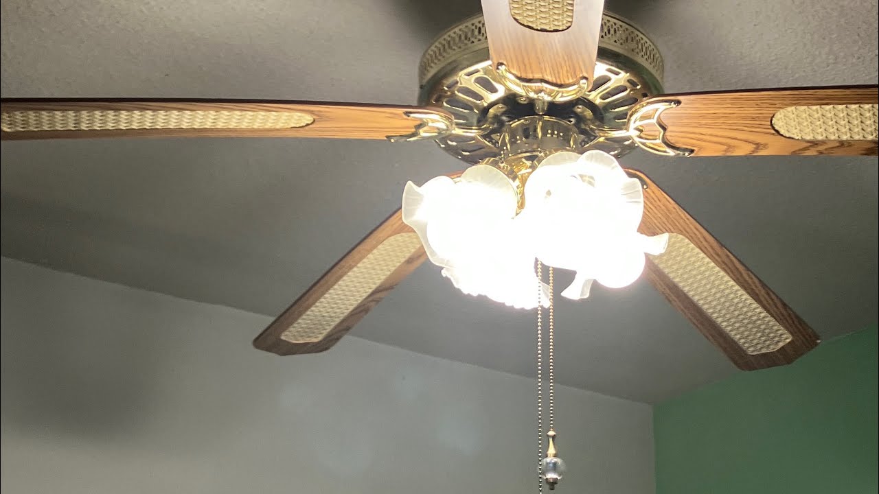 Mi ventilador clásico con una cadena con cristal 