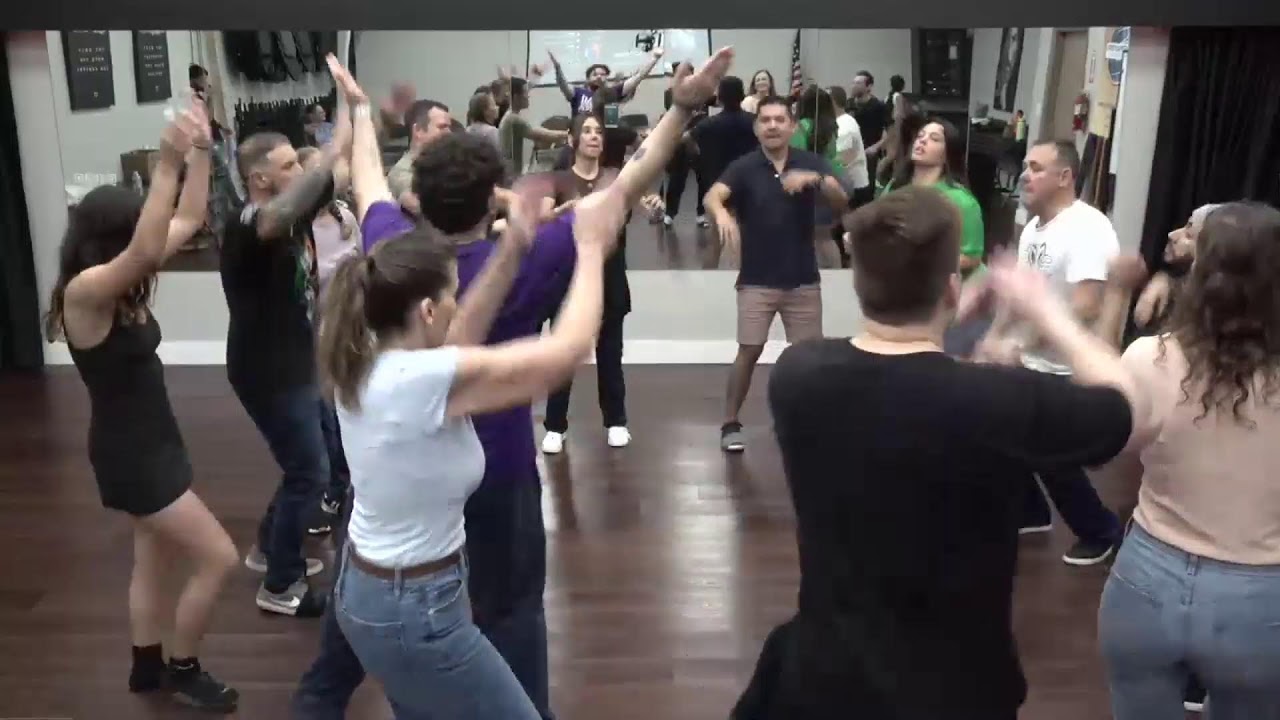 Motivation Monday! Salsa Partnerwork + Rueda