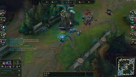 Destroying a cheater yasuo in mid lane