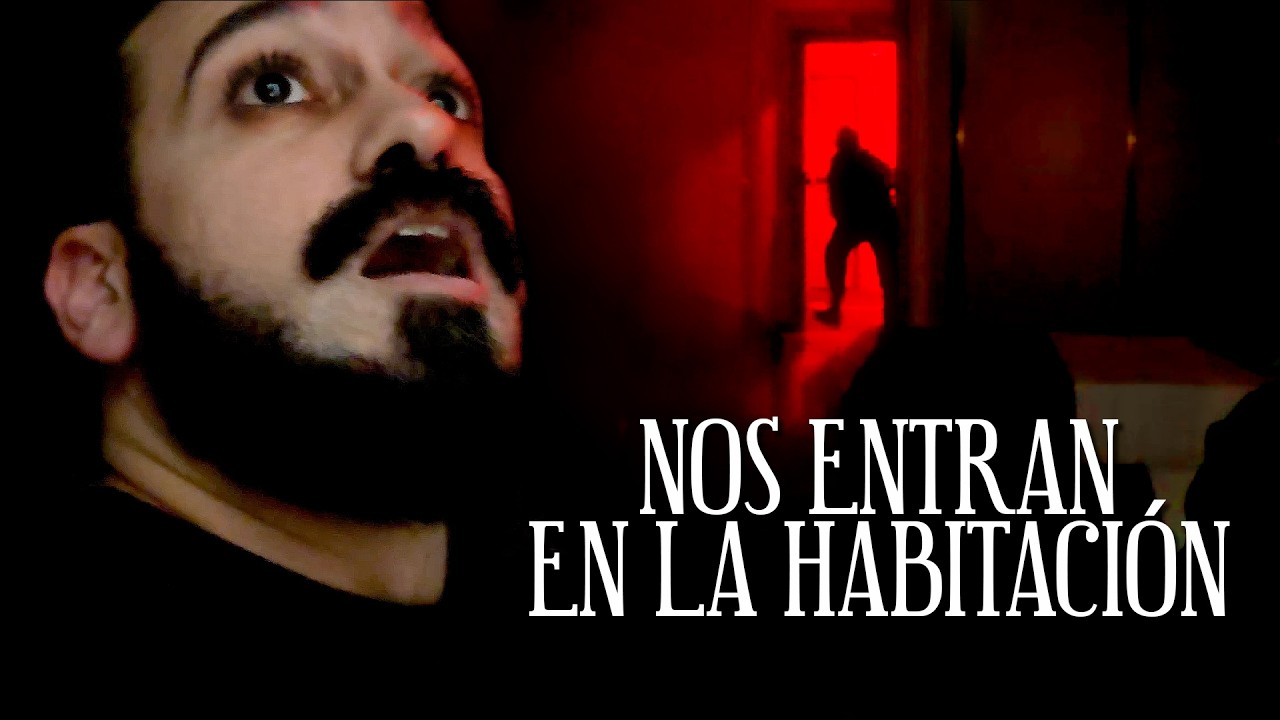 Nos entra un EXTRAÑO en la HABITACIÓN de este HOTEL...