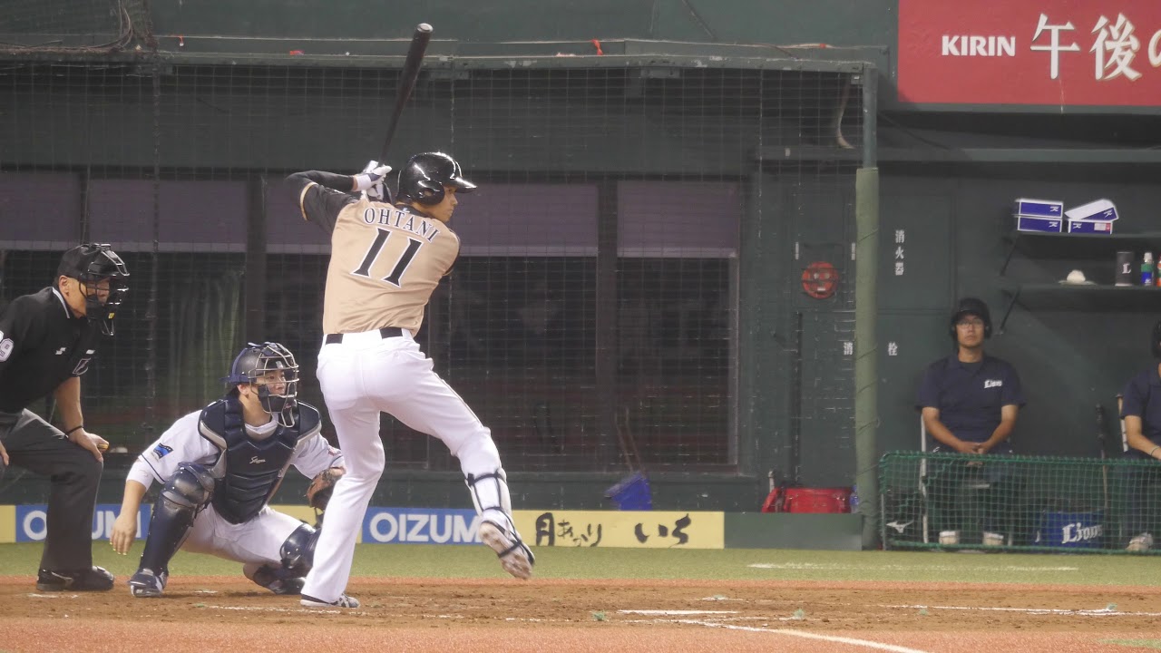 北海道日本ハムファイターズ 大谷翔平 バッティングフォーム バッティング スローモーション 17年第7号ホームラン Shohei Ohtani Youtube