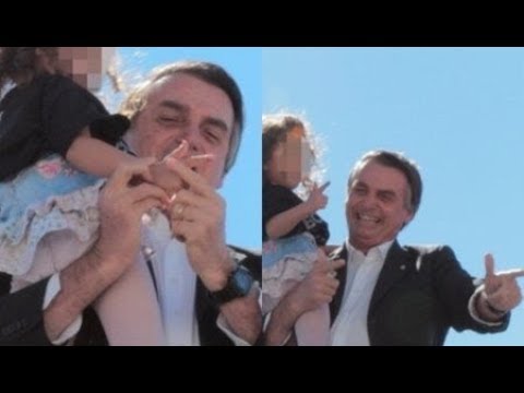 Resultado de imagem para bolsonaro criança gesto de arma