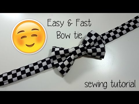Review Paisley Coral Bow Tie