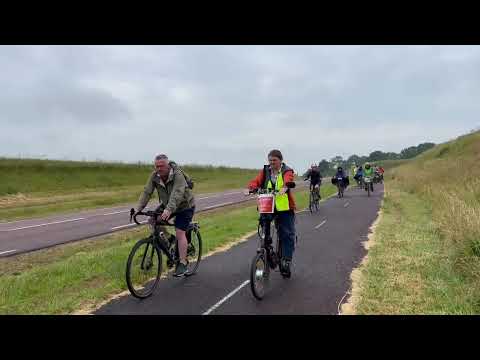 Vélorution : descente vers le Pont-de-la Roque dans le Coutançais