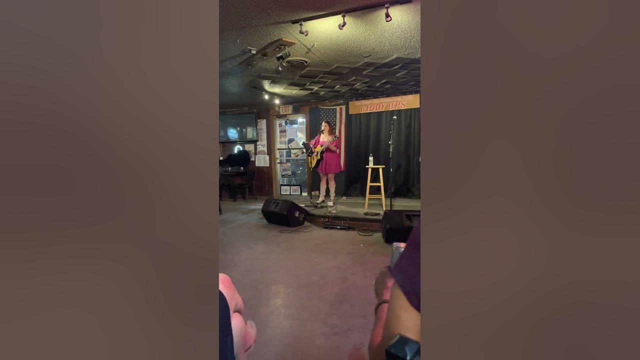 Strawberry Wine - Deana Carter covered by Sidney Copus Acoustic Set at Giddy Ups