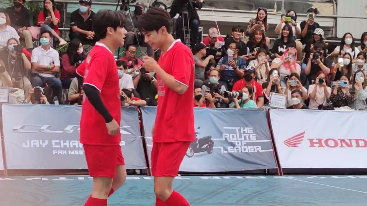 OhmNanon_แข่งบอลแล้วค้าบ งาน Honda Click [13.12.2022] #ohmnanon #โอมนนน #ohmpawat #nanonkorapat