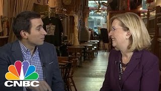 Iowa Democrats Double Down On Hillary Clinton's Trust Issue | Squawk Box | CNBC