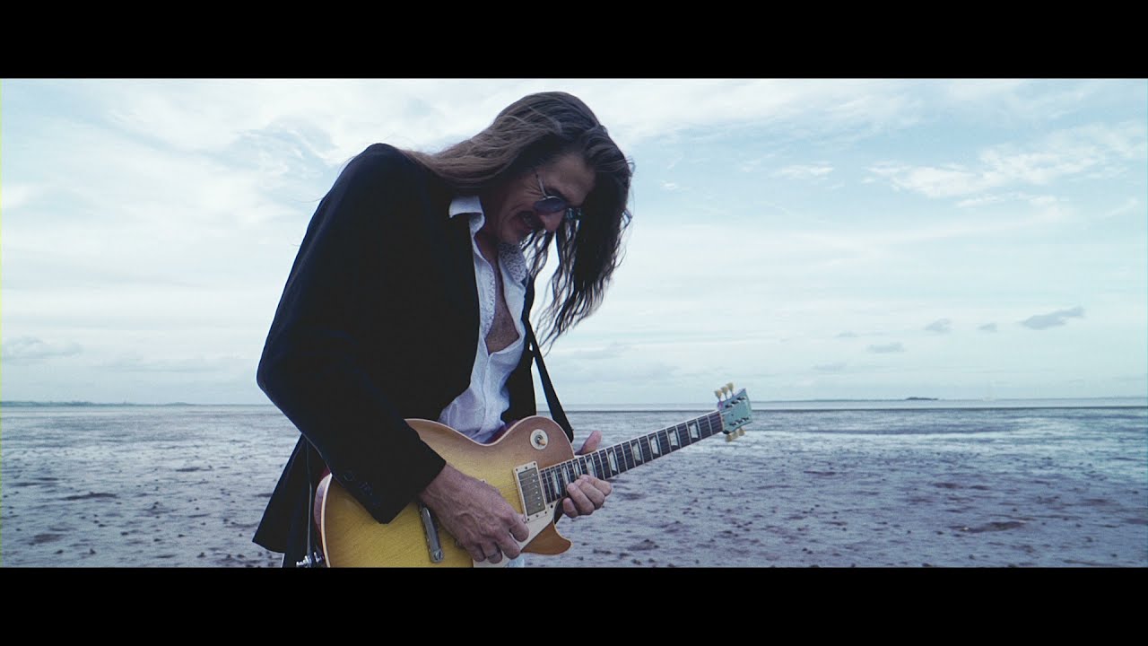 Simon Gardner - Reflections on a Winter Sky