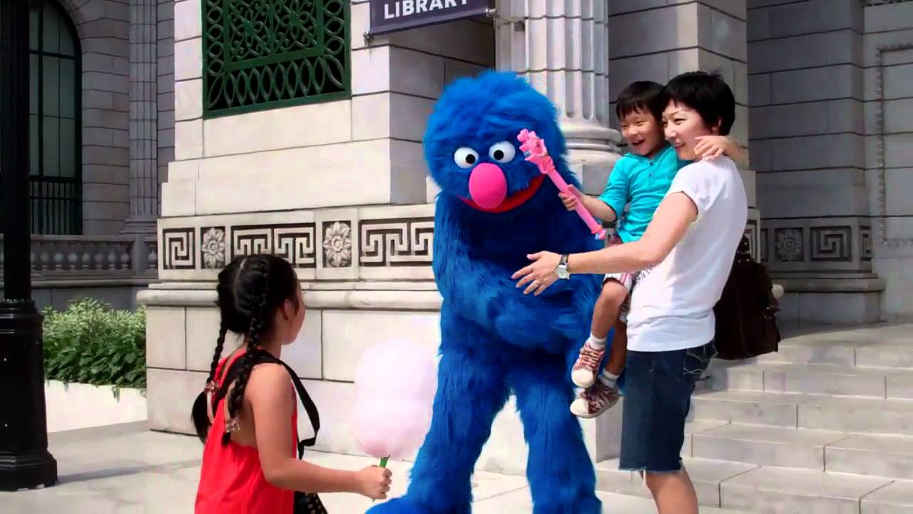 Sesame Street Character Meet and Greet Universal Singapore.mp4