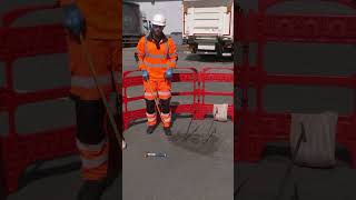 How to Use a Crow Bar