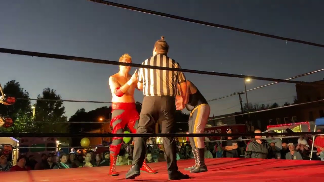 Kris Demise vs “Juic-aay” Jesse Sky w/Rufus Big Time Wrestling 10/3/25 Applebutter festival 