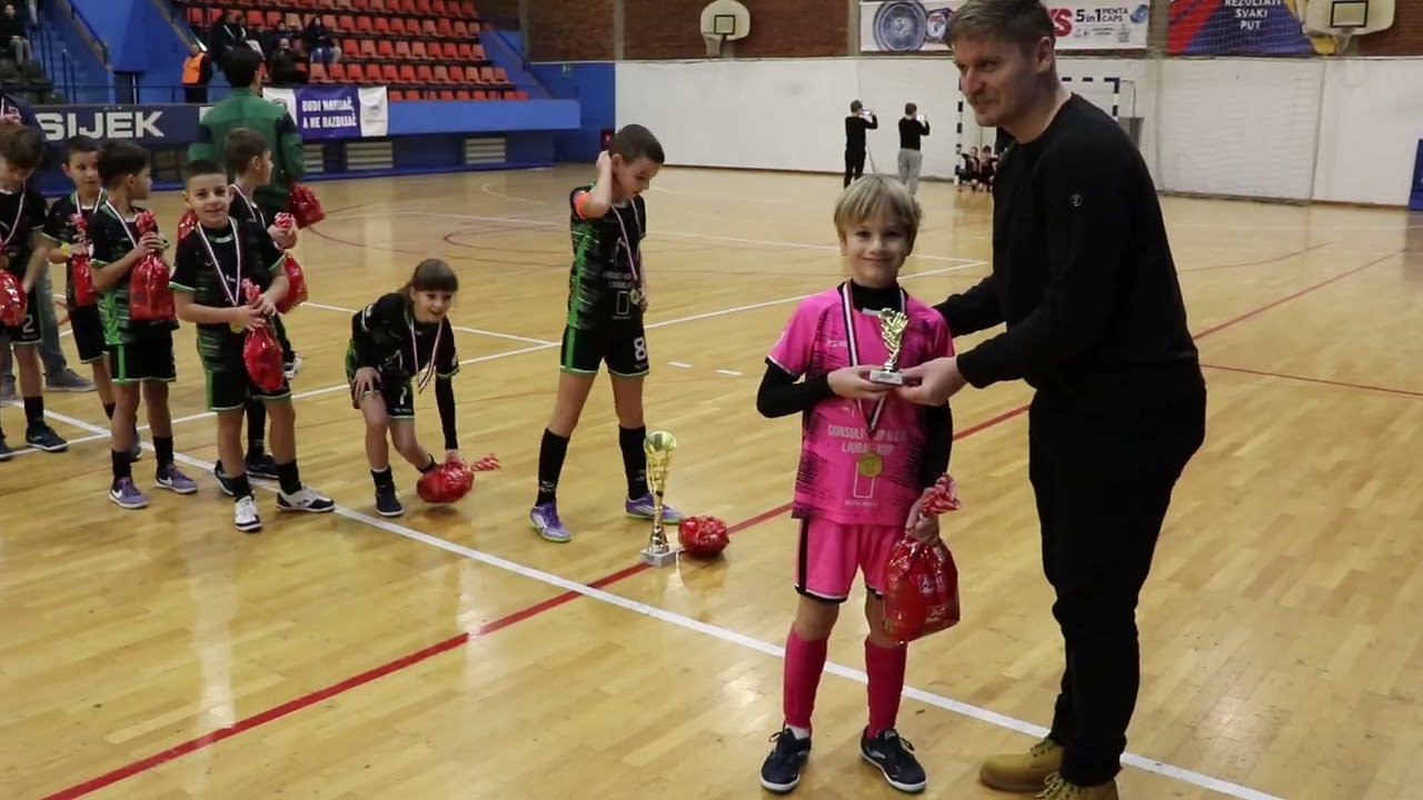ZIMKO OSIJEK 2025 - FINALE - U9 - Dodjela medalja i pehara - NOGOMET  