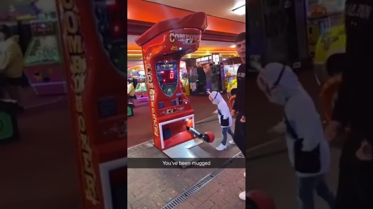 Kid Ruins Boxing Machine Highscore😂 