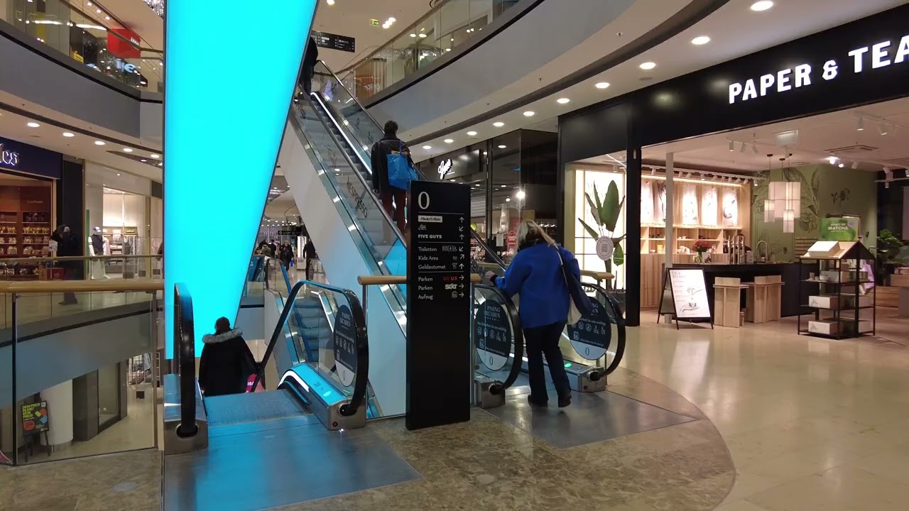 2x narrow  KONE escalators in Pasing Arcaden - Munich [4K HDR]