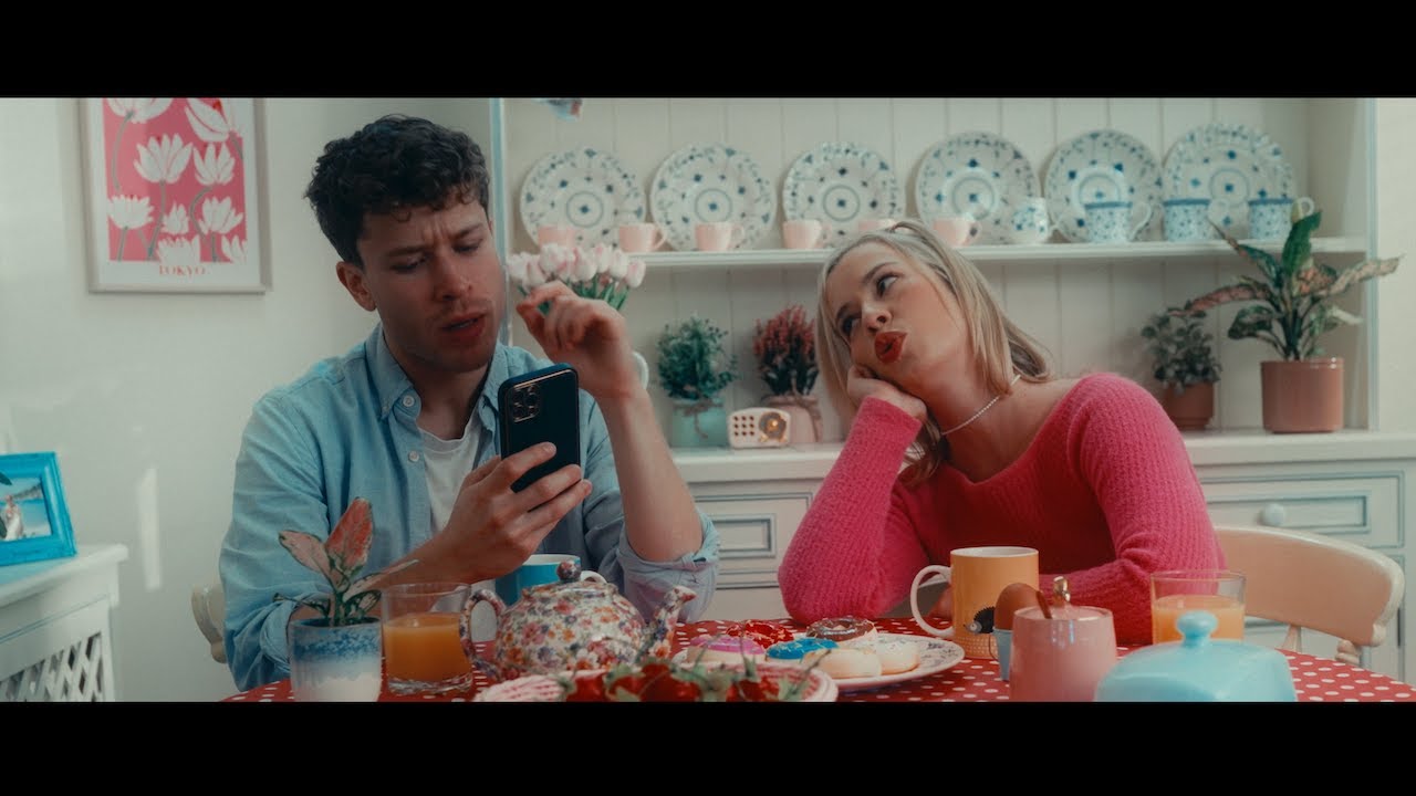 Mira Alice Pisano - Not the same (Official Video) en YouTube Mira Alice Pisano - Not the same (Official Video) en YouTube