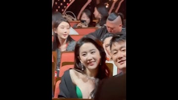 刘亦菲: 黄亦玫 - 玫瑰的故事 - Hoàng Diệc Mai - Câu chuyện hoa hồng